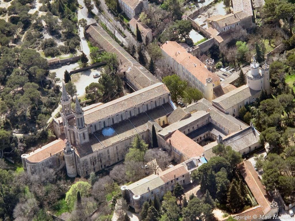 Abbaye de Frigolet vue du ciel.