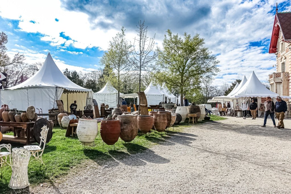 Foire de la brocante de l'Isle sur la Sorgue.