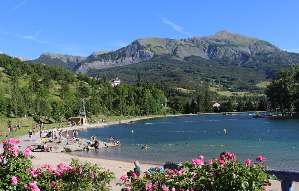 Le Plan d'Eau de Jausiers.