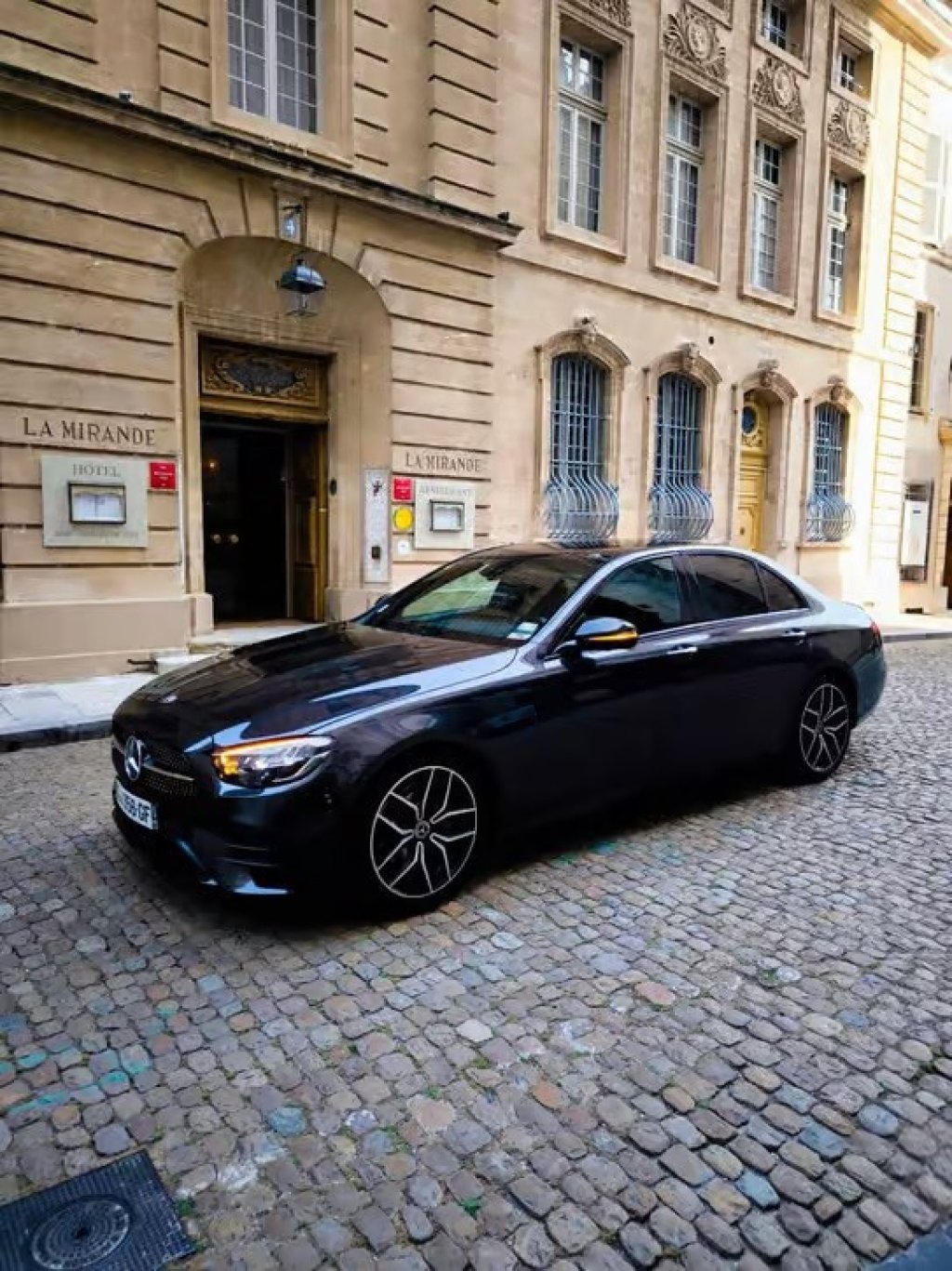 Private transfer to Avignon.