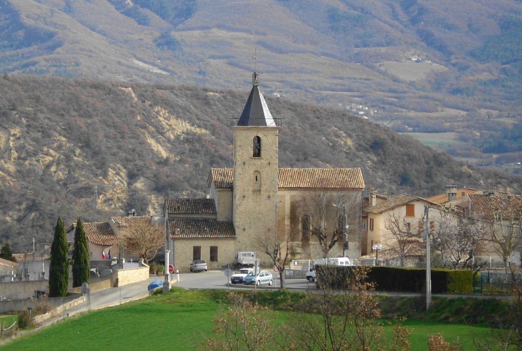 Le village de Champtercier dans les Alpes de Haute Provence.