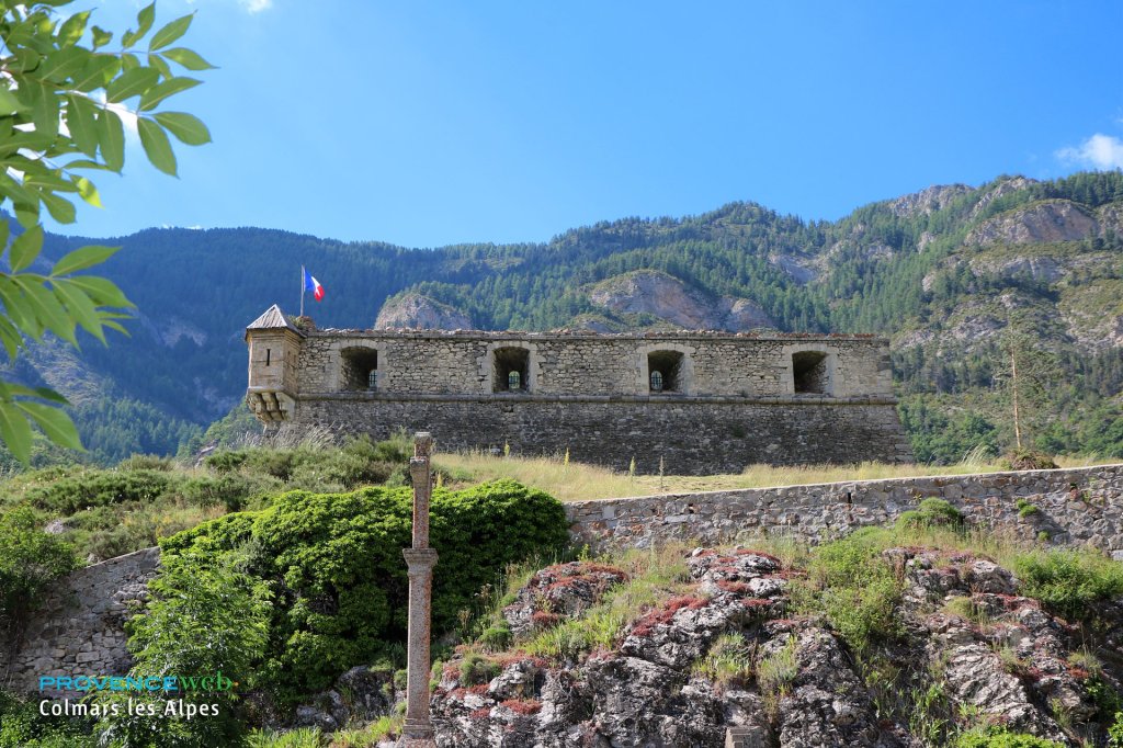 Superbe village de Colmars les Alpes.