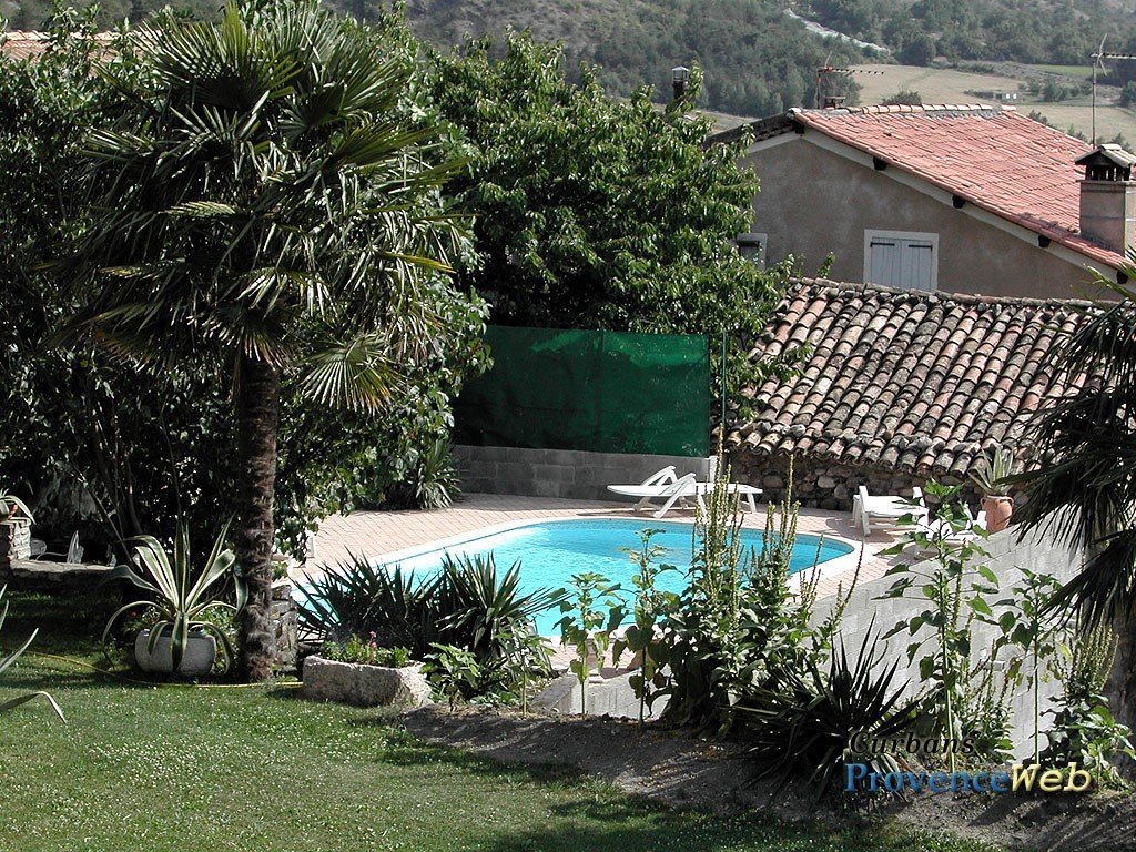 Propri&eacute;t&eacute; &agrave; Curbans.