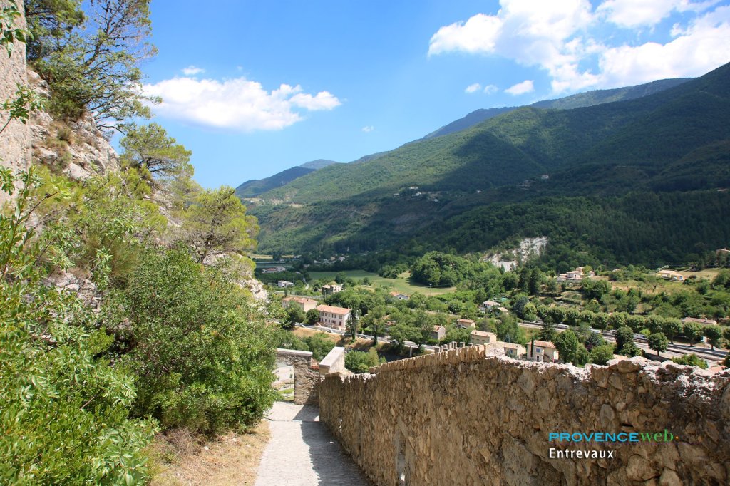 Entrevaux.