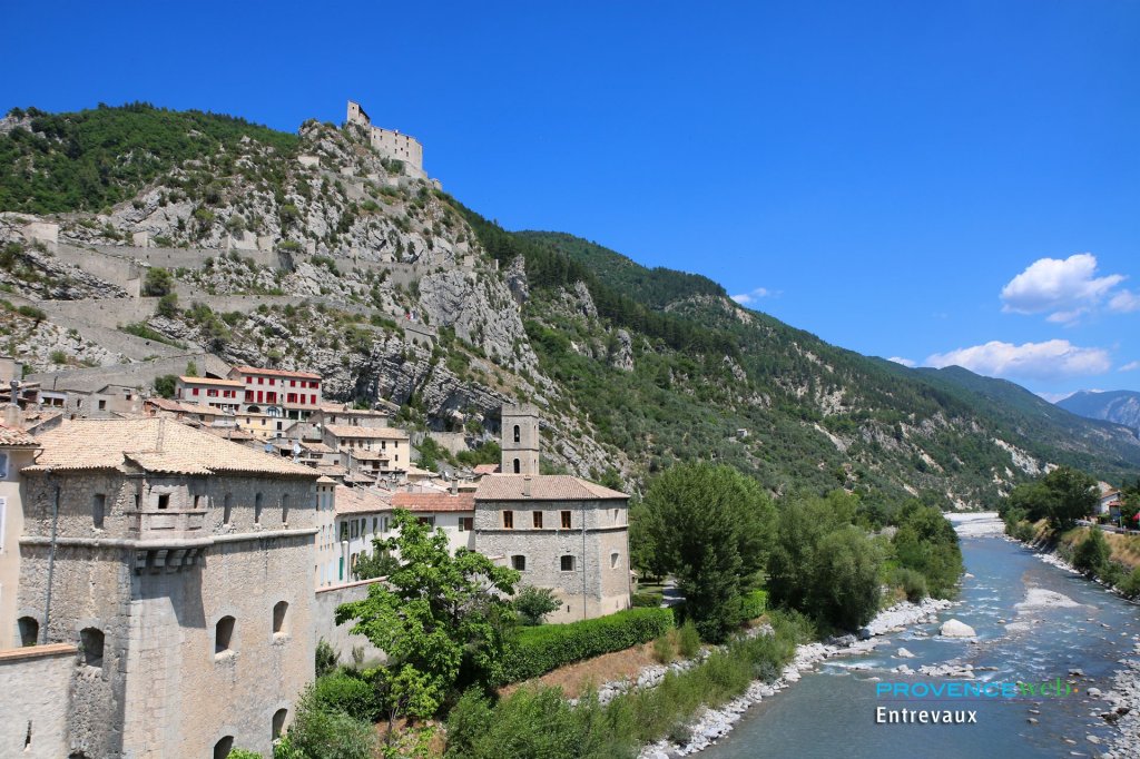 Le village d'Entrevaux.