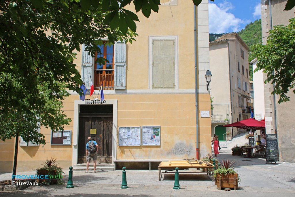 Mairie d'Entrevaux.
