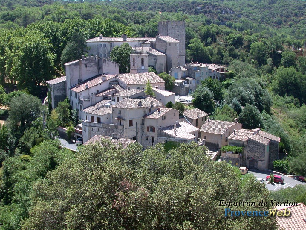 Village d'Esparron de Verdon.