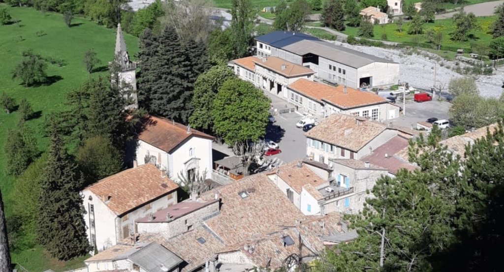 Le village de La Javie dans les Alpes de Haute Provence.