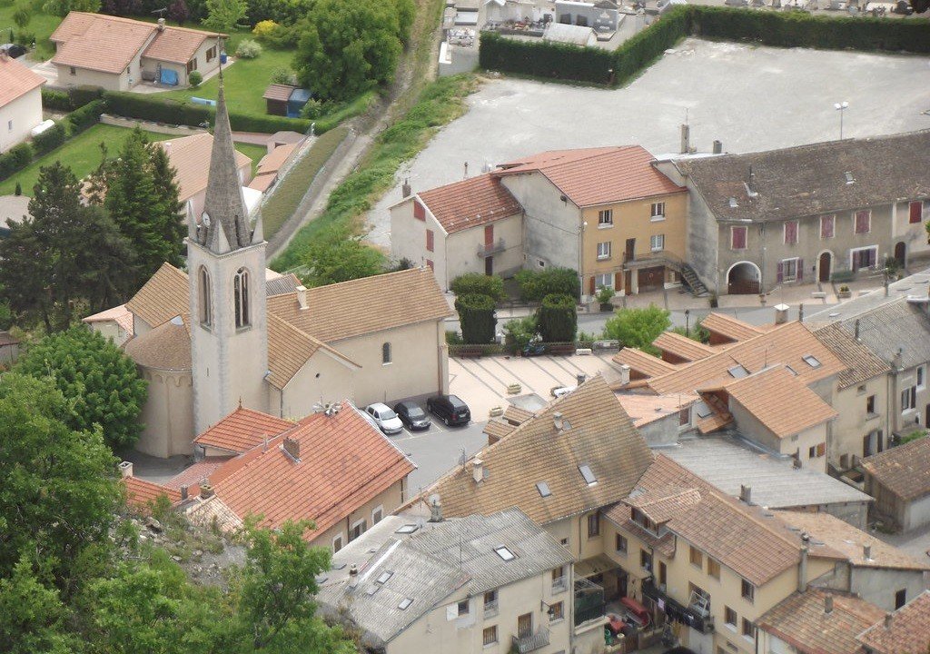 Le Caire, village des Alpes de Haute Provence.