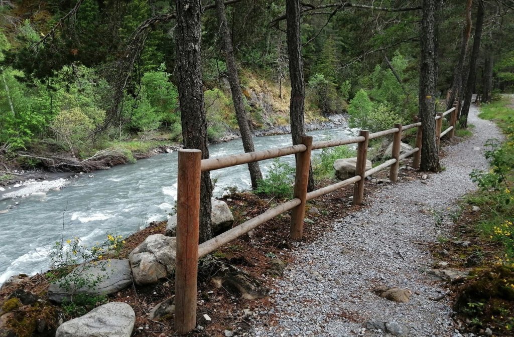 Randonn&eacute;e &agrave; M&eacute;olans-Revel.