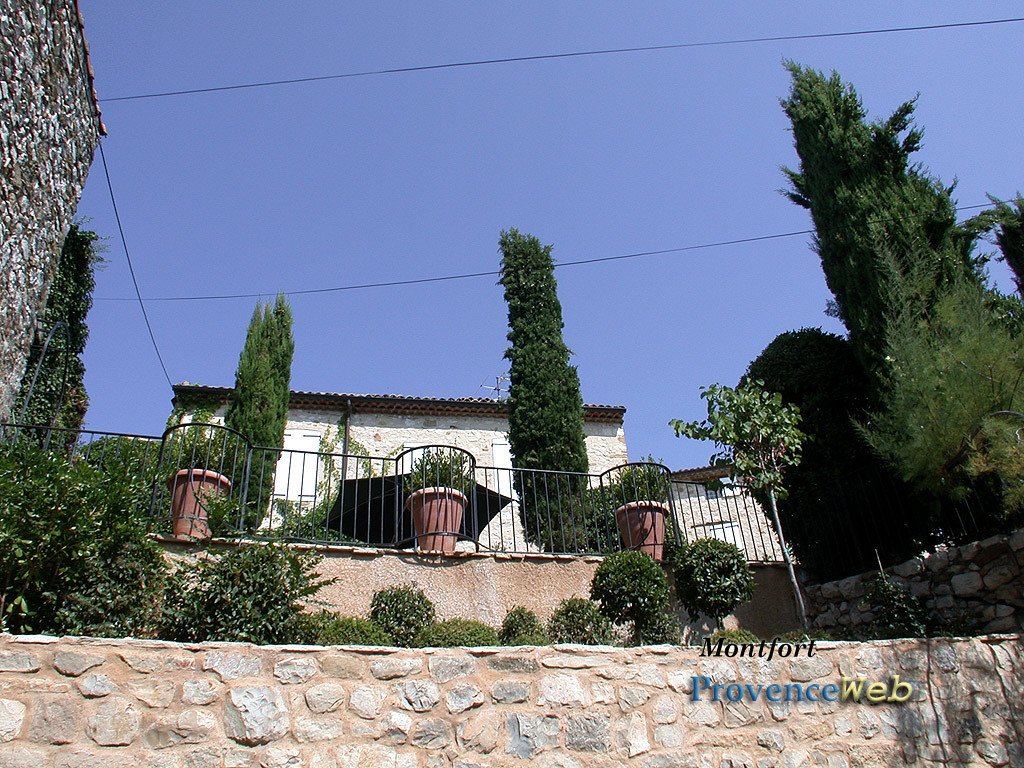 Mas proven&ccedil;al.