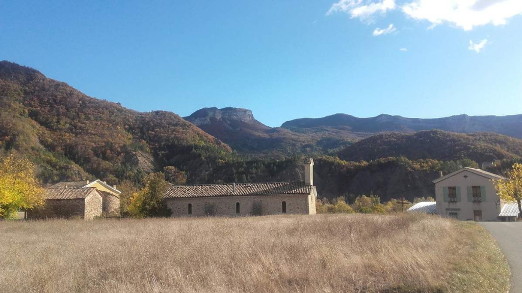 Le village de Nibles dans les Alpes de Haute Provence.