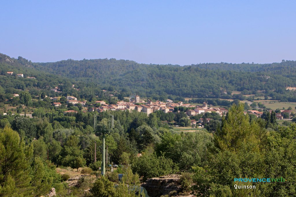 Villagee de Quinson.