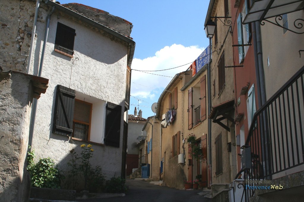 Centre ancien de Roumoules.