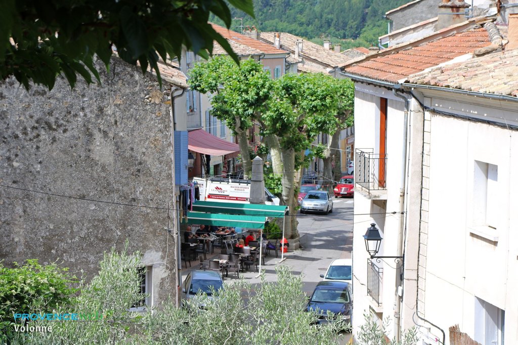 Vue sur Volonne.