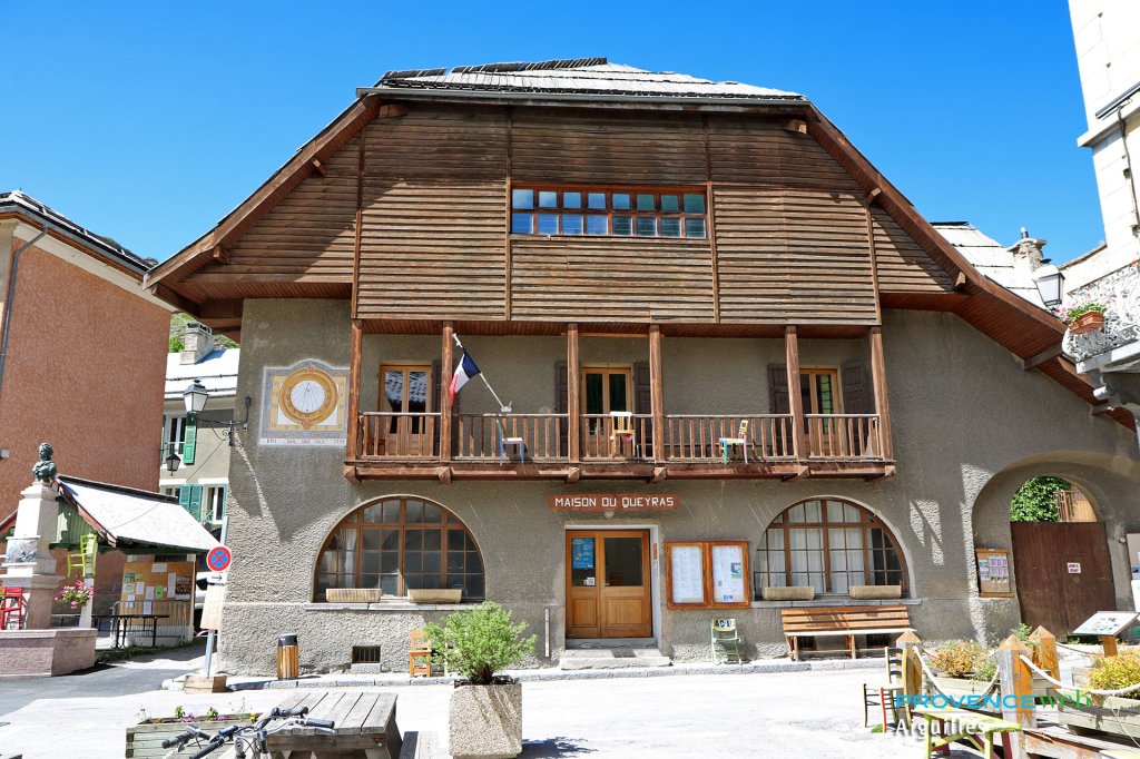 Maison du Queyras.