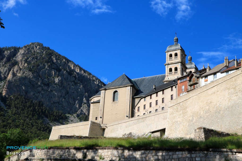 Brian&ccedil;on fortifi&eacute;e par Vauban.