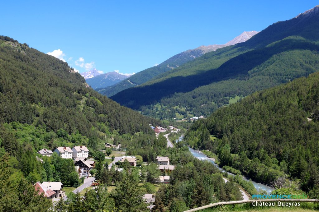 Ch&acirc;teay Queyras.