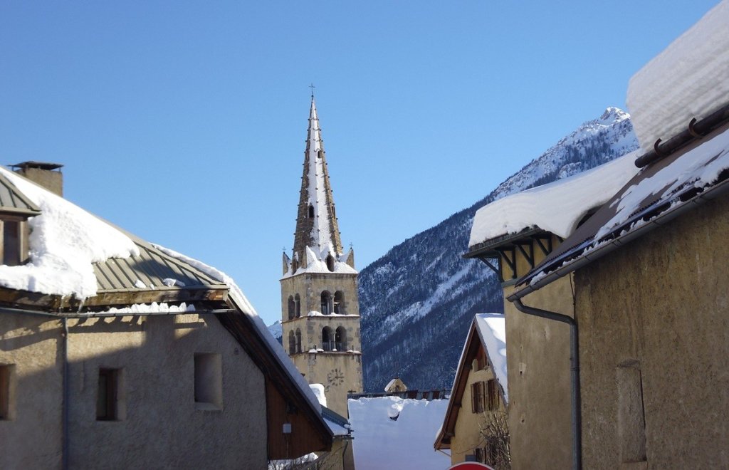 Eglise Notre-Dame-de-l'Assomption au M&ocirc;netier les Bains.