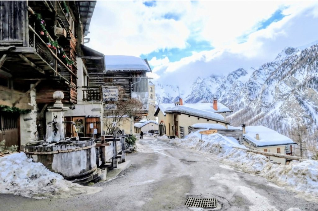 Saint V&eacute;ran sous la neige.