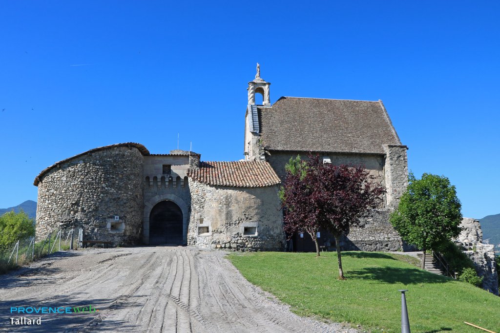 Eglise &agrave; Tallard.