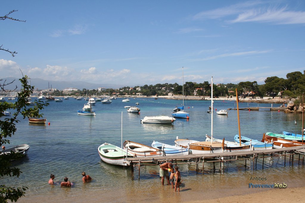 Plage &agrave; Antibes.