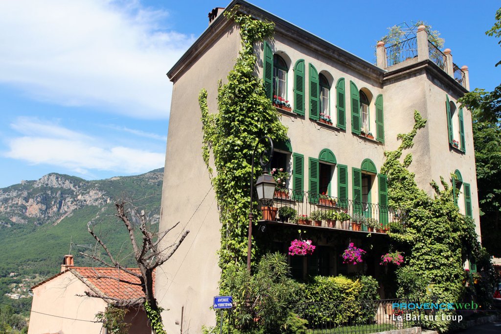Jolie maison au Bar sur Loup.