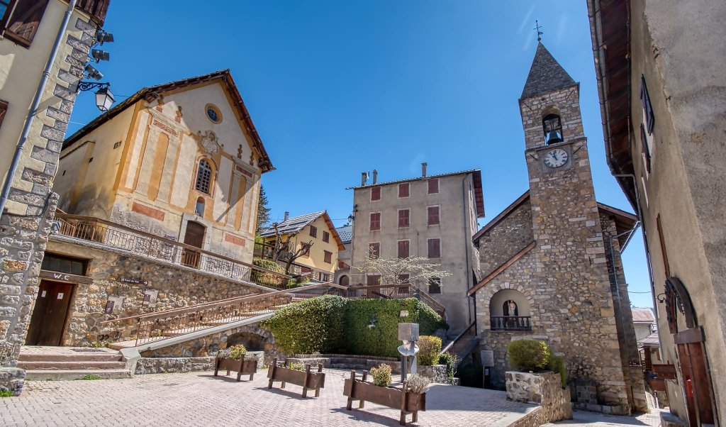 Le village de Beuil dans les Alpes Maritimes.