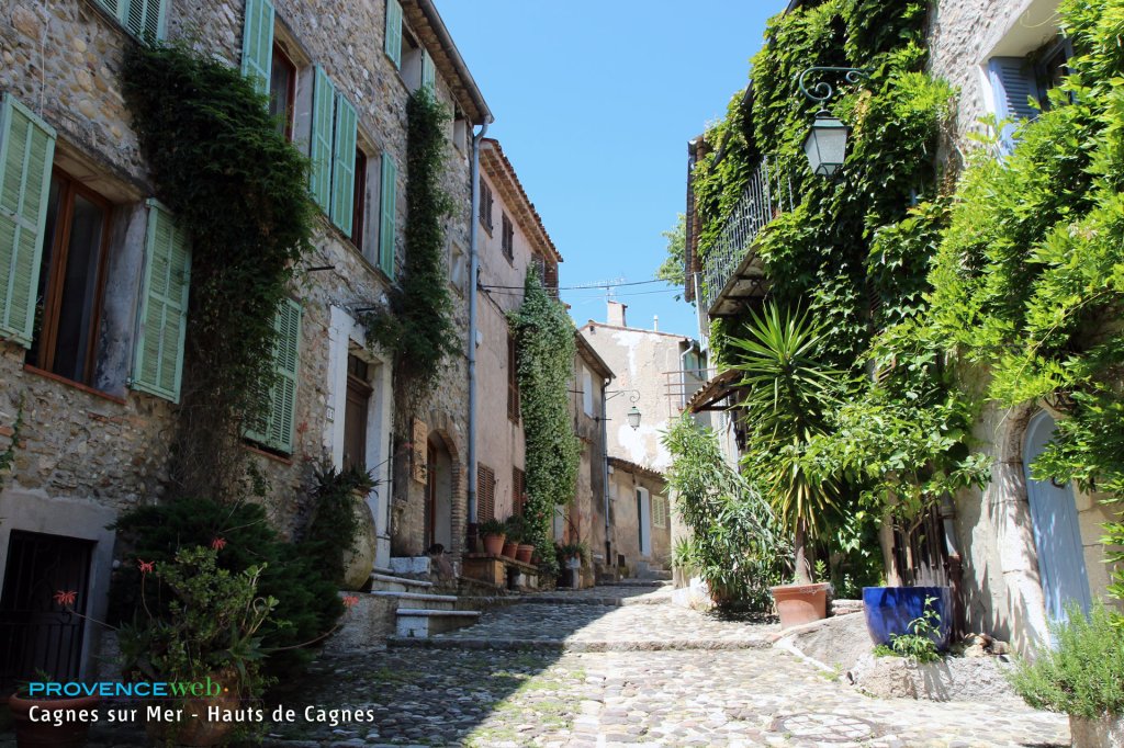 Ruelle des Hauts de Cagnes.