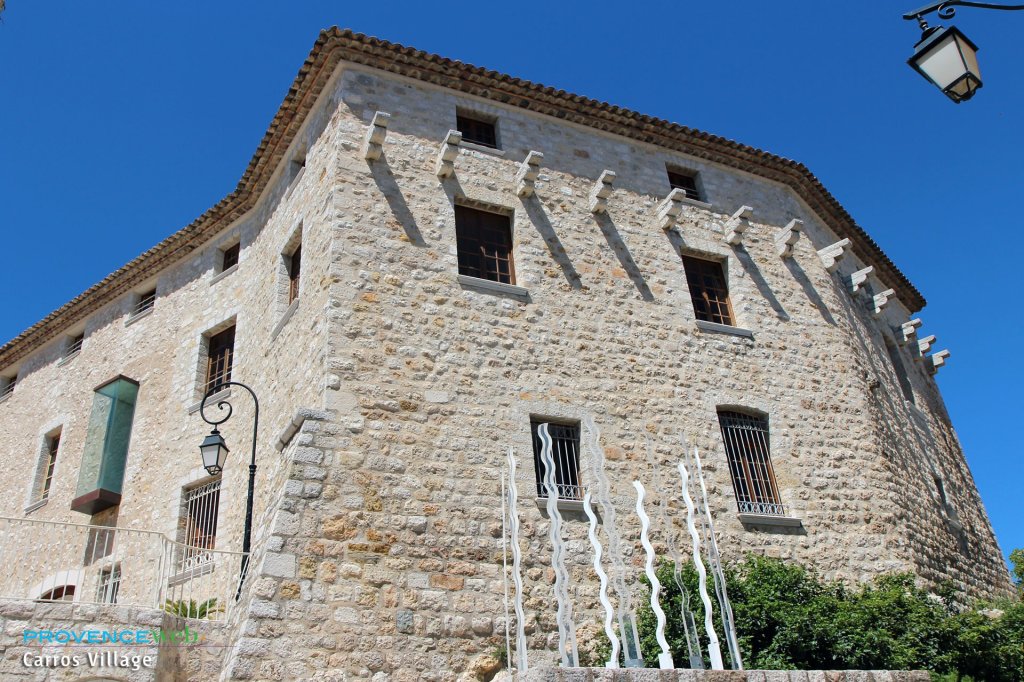 B&acirc;timent ancien.