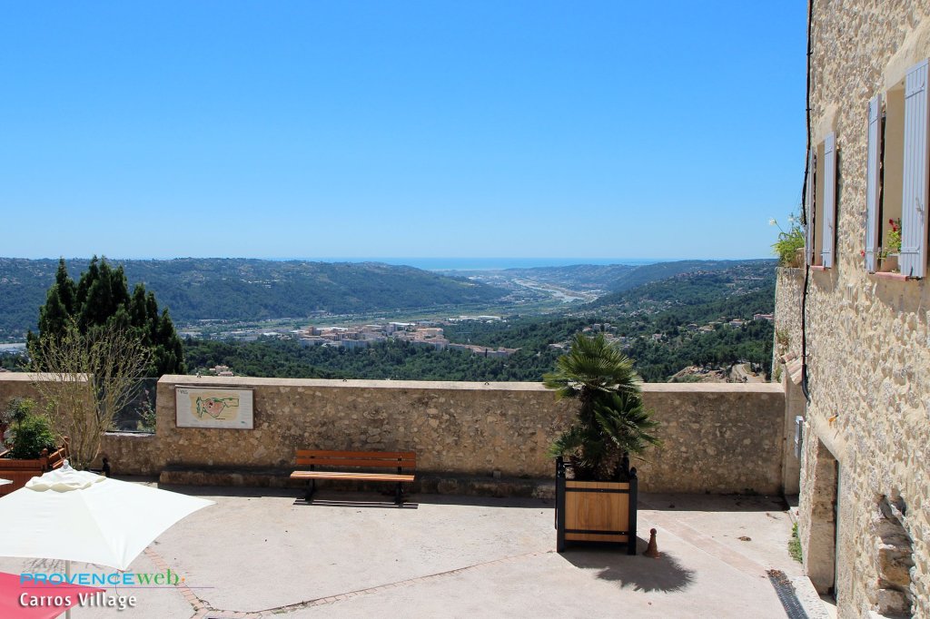 Vue depuis Carros.