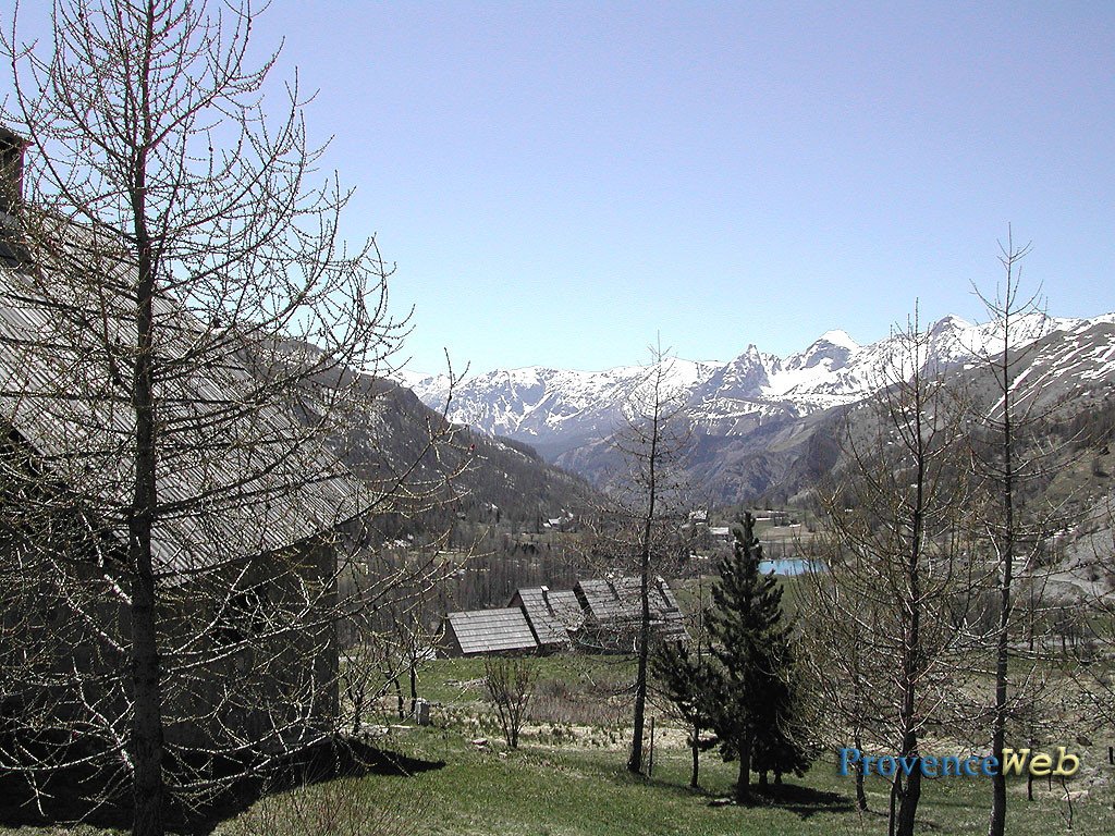 Entraunes Estenc dans les Alpes Maritimes.