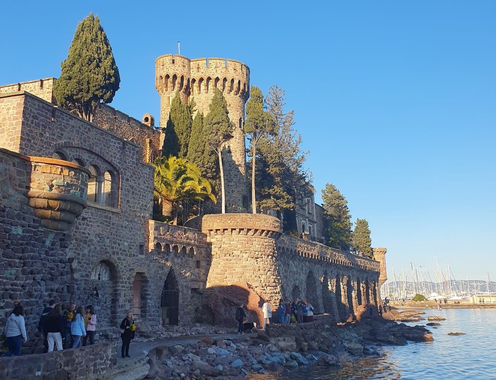 Mandelieu la Napoule 06.