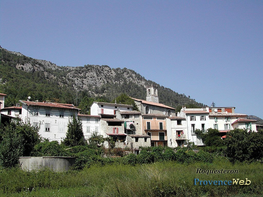 Village de Roquestéron.