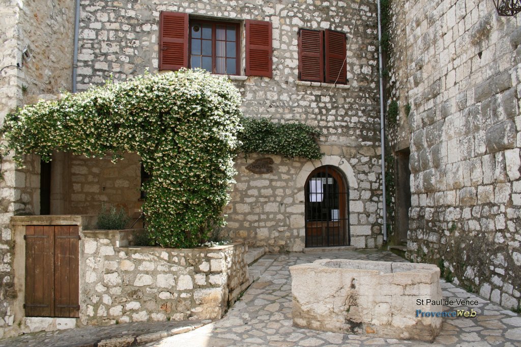 Centre de St Paul de Vence.