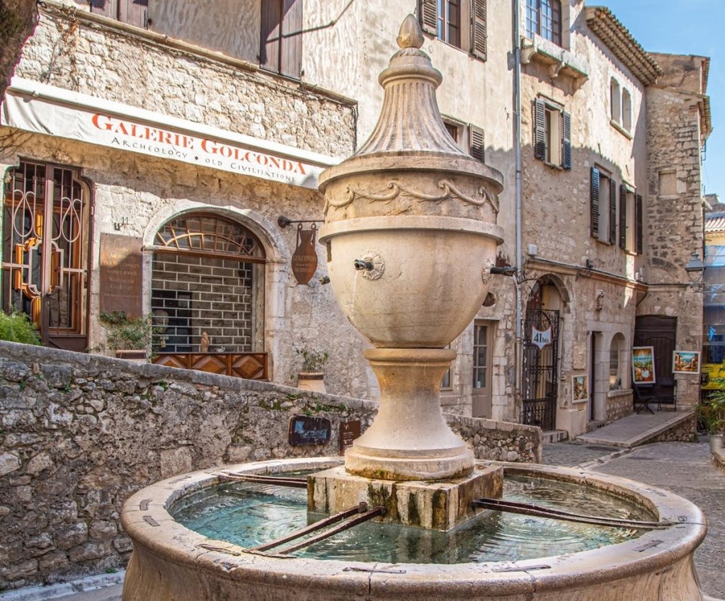 La Grande Fontaine de Saint Paul de Vence.