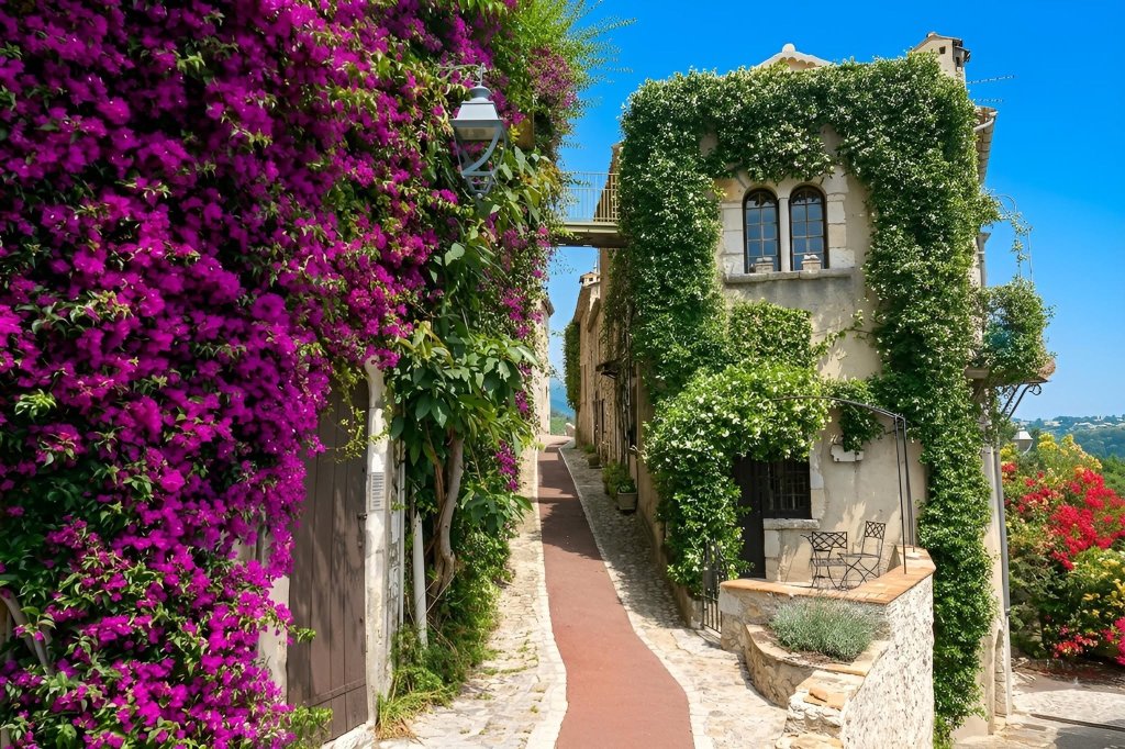 Jolie ruelle &agrave; Saint Paul de Vence.