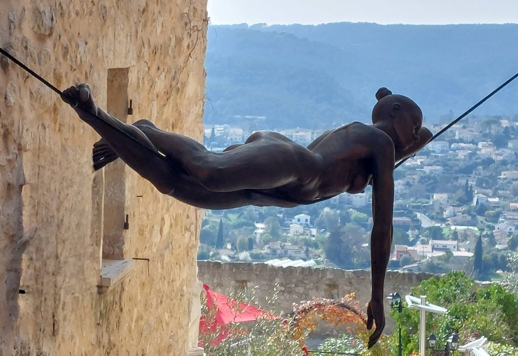 Jolie statue &agrave; Saint Paul de Vence.