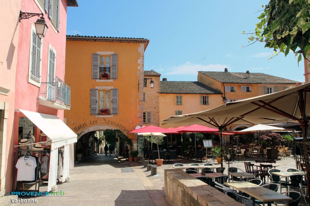 Place &agrave; Valbonne.