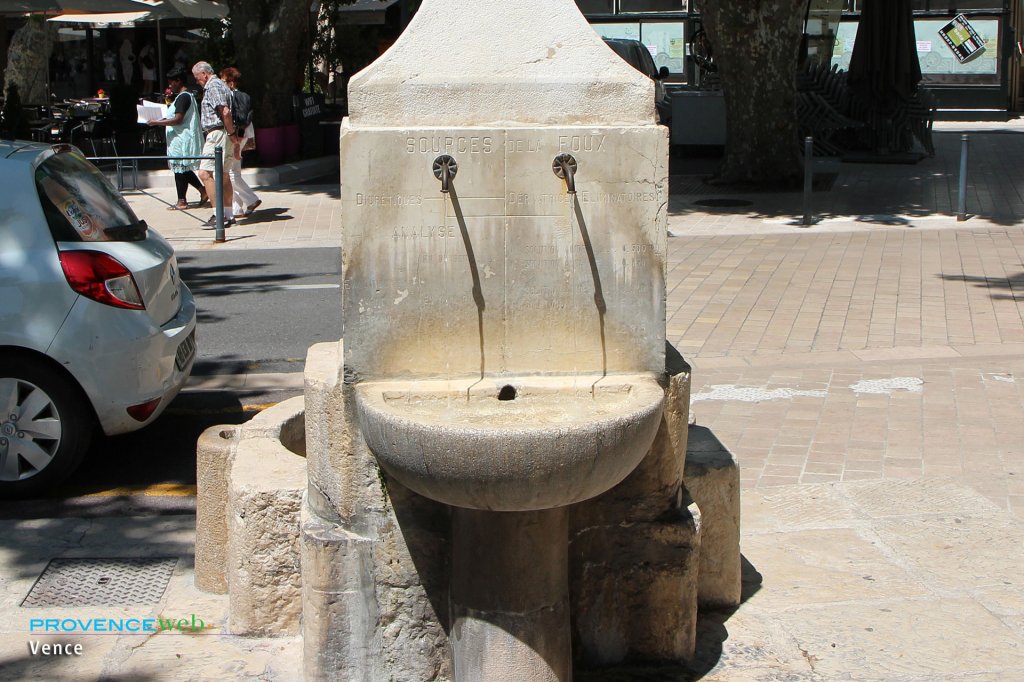 Fontaine à Vence.
