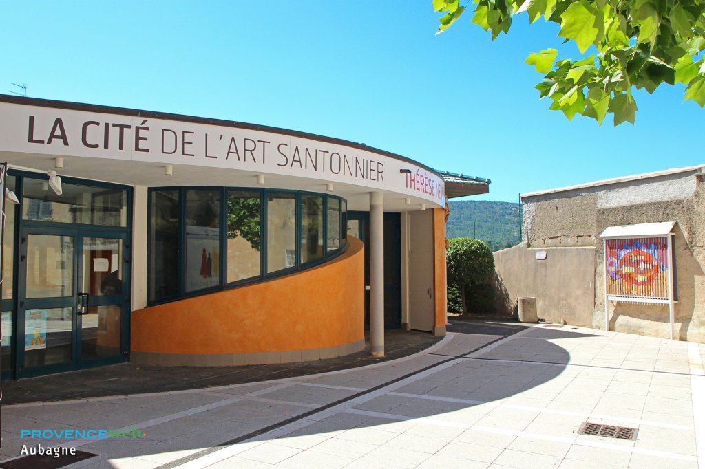 La cit&eacute; de l'Art Santonnier.