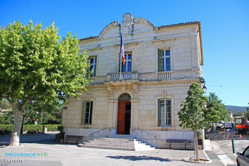 Mairie de Ceyreste.
