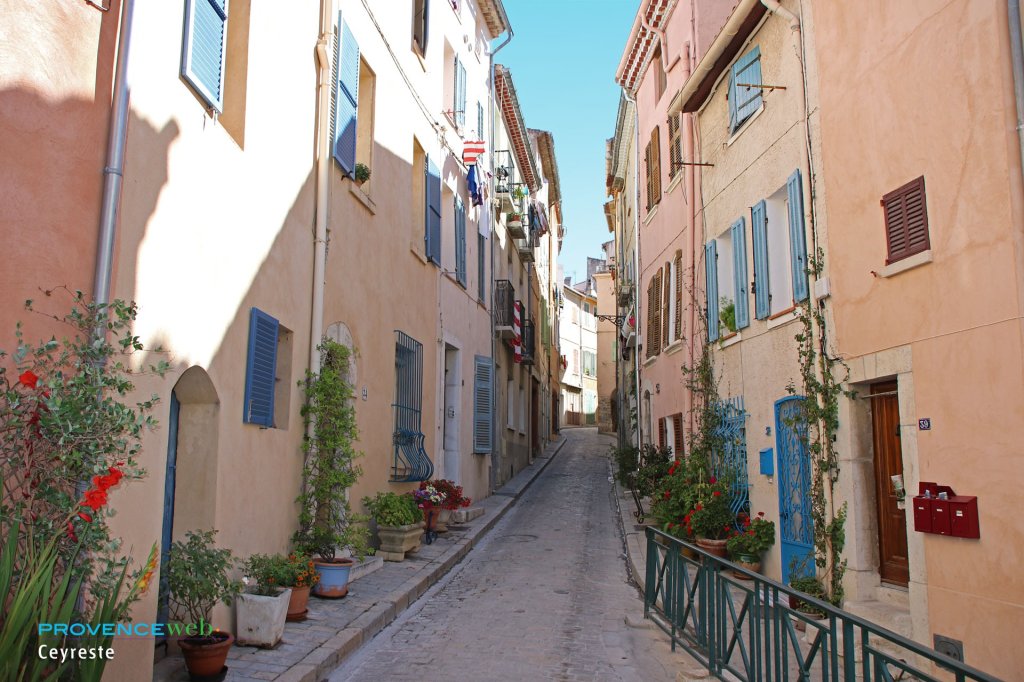 Ruelle du village.
