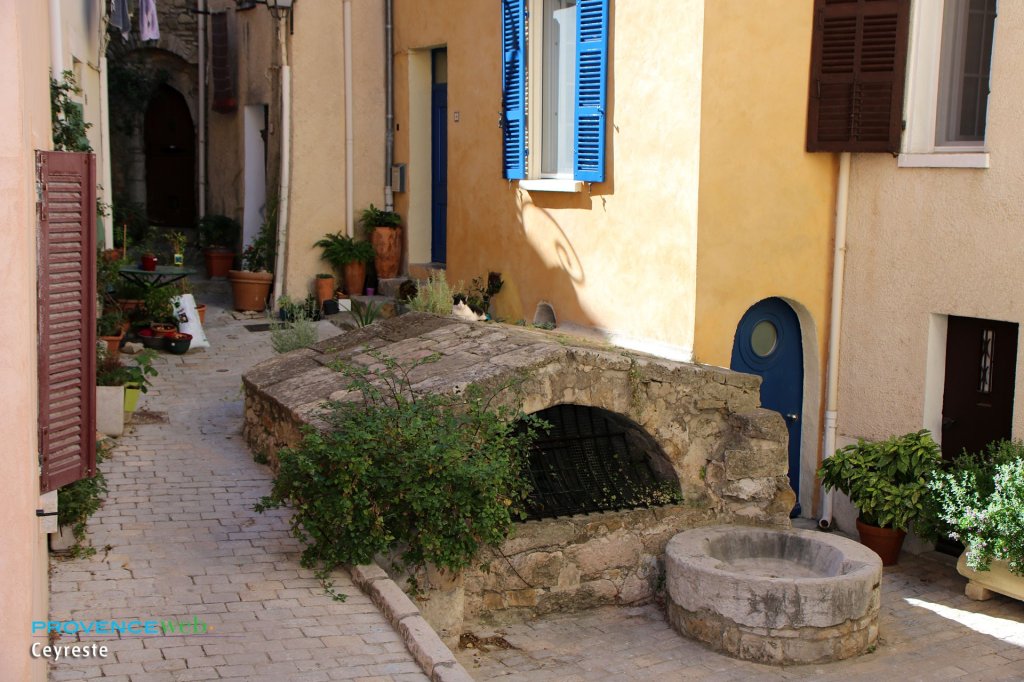 Fontaine romaine.