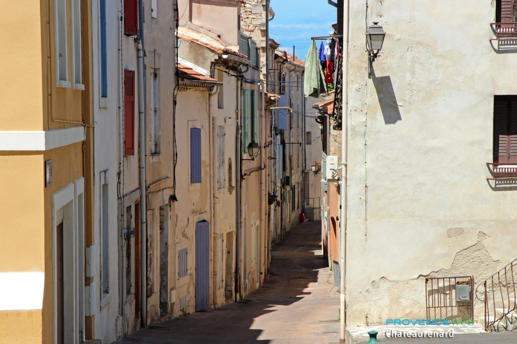 Châteaurenard dans les Bouches du Rhône.