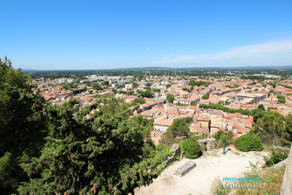 Village de Châteaurenard.