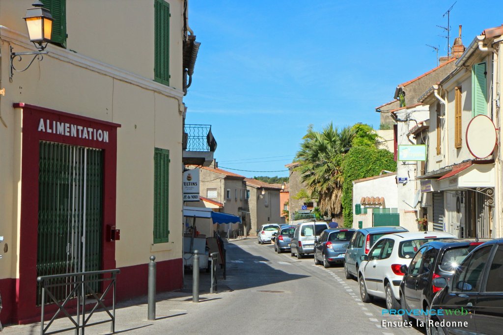 Rue du village.