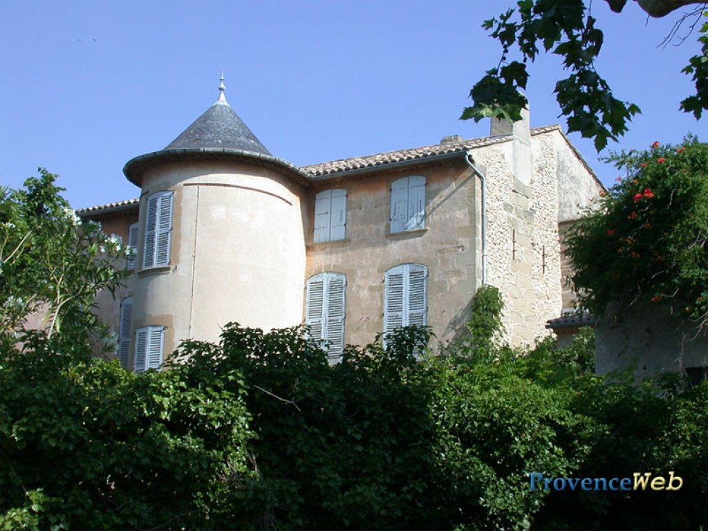 Vieille demeure &agrave; Eygui&egrave;res.