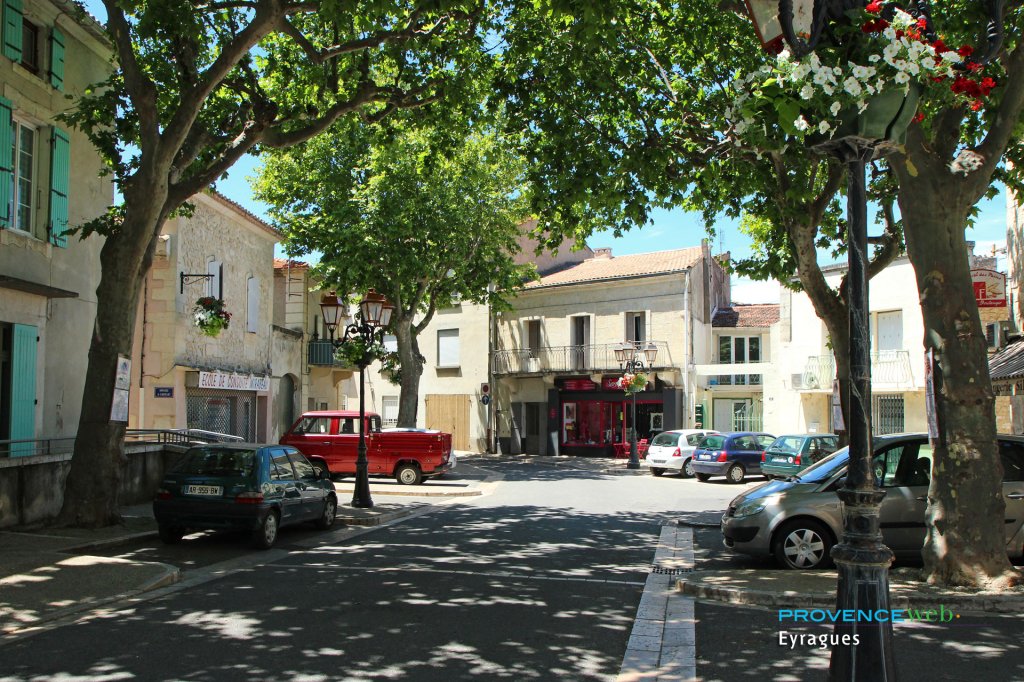 Centre d'Eyragues.