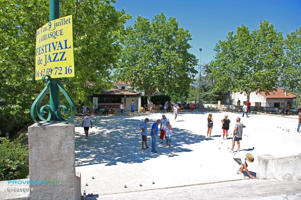Terrain de p&eacute;tanque.